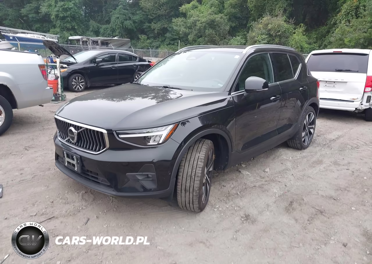 2024 Volvo Xc40 B5 Plus Bright Theme VIN:YV4L12UE2R2314839 - 2