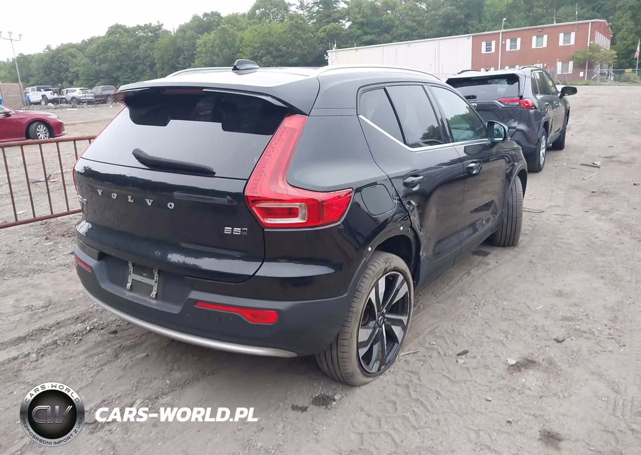 2024 Volvo Xc40 B5 Plus Bright Theme VIN:YV4L12UE2R2314839 - 4