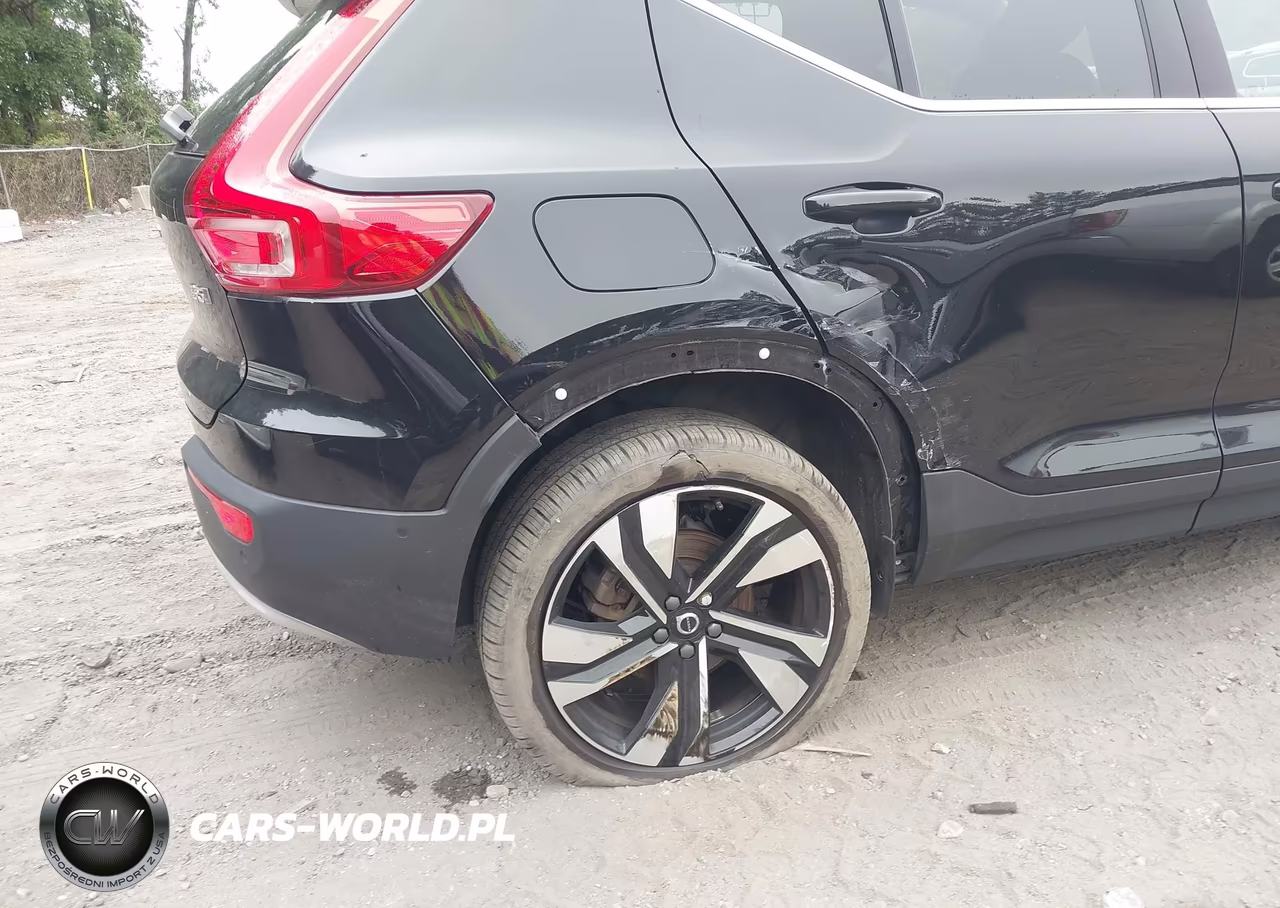 2024 Volvo Xc40 B5 Plus Bright Theme VIN:YV4L12UE2R2314839 - 6
