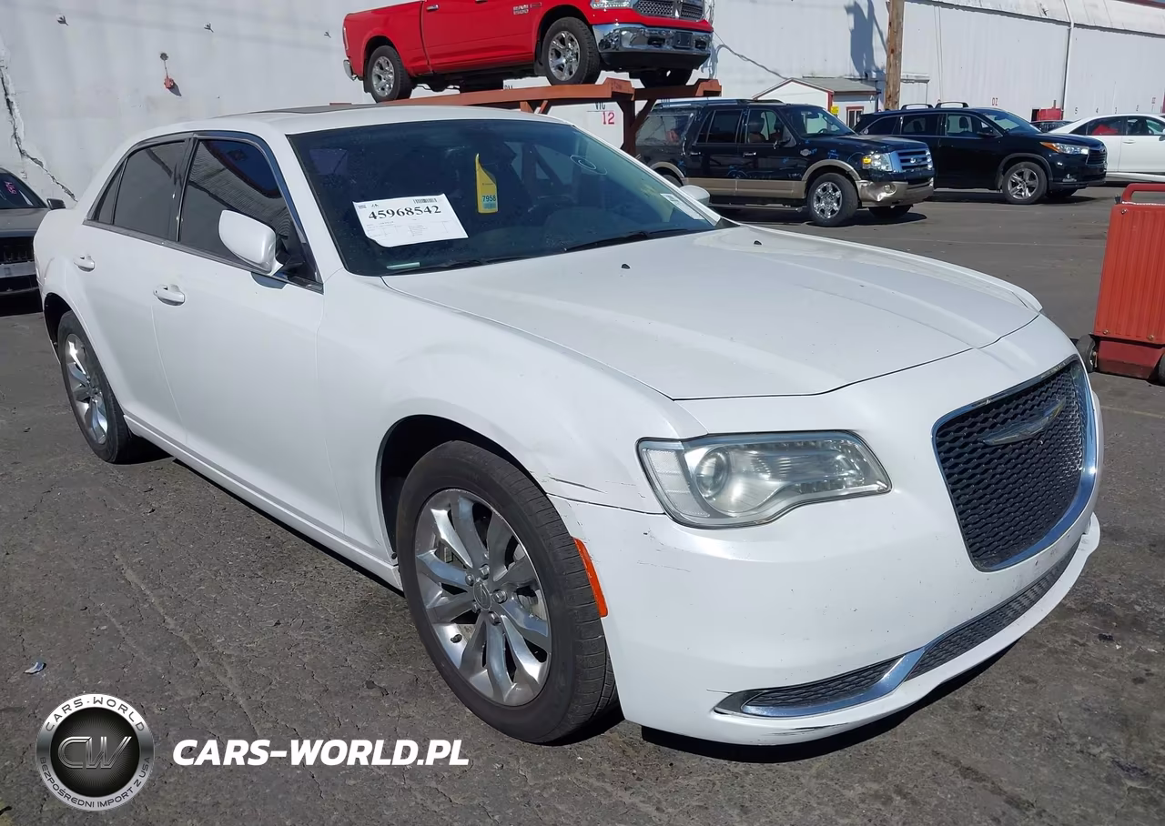 2015 Chrysler 300 Touring VIN:2C3CCARG1FH792887 - 1