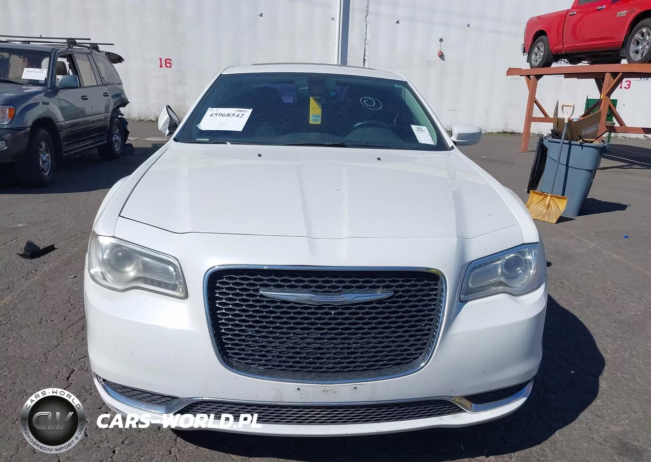 2015 Chrysler 300 Touring VIN:2C3CCARG1FH792887 - 6