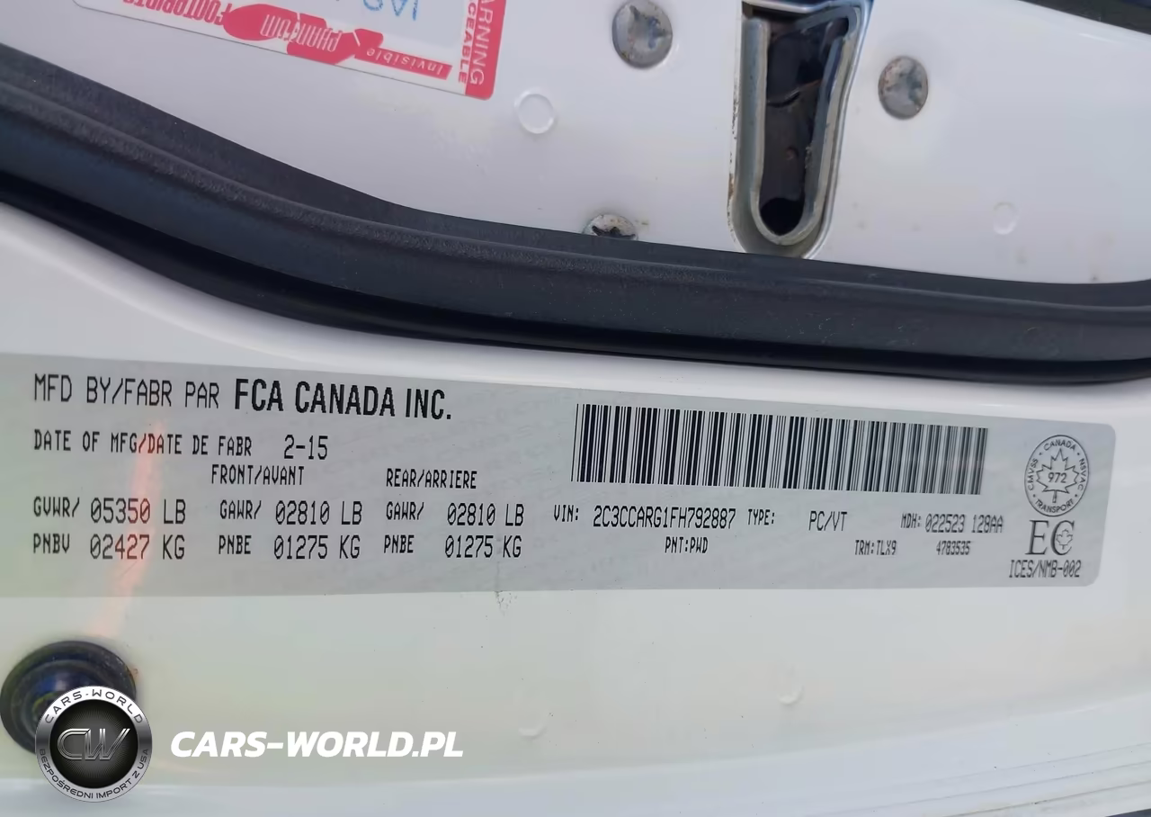 2015 Chrysler 300 Touring VIN:2C3CCARG1FH792887 - 9