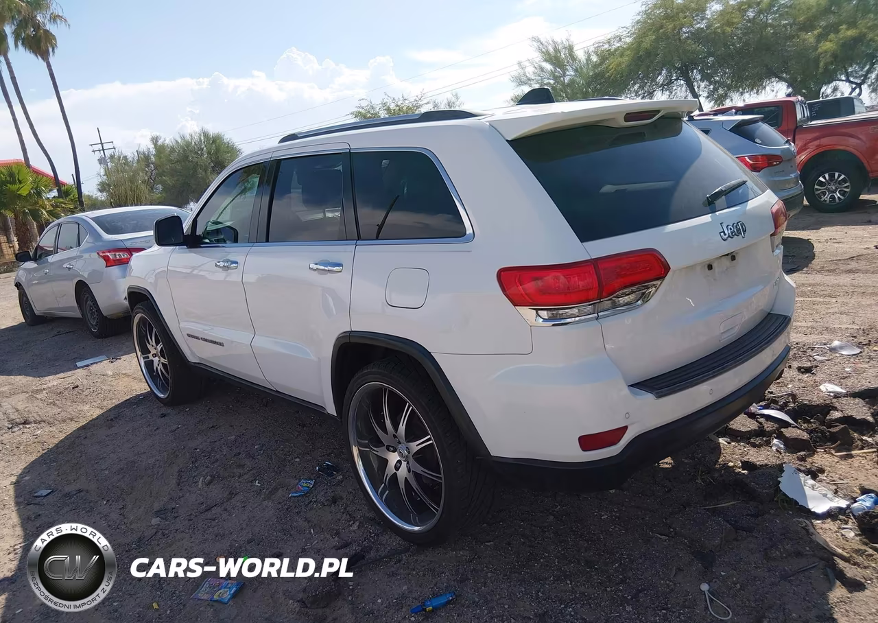 2017 Jeep Grand Cherokee Laredo 4X2 VIN:1C4RJEAG5HC965086 - 3