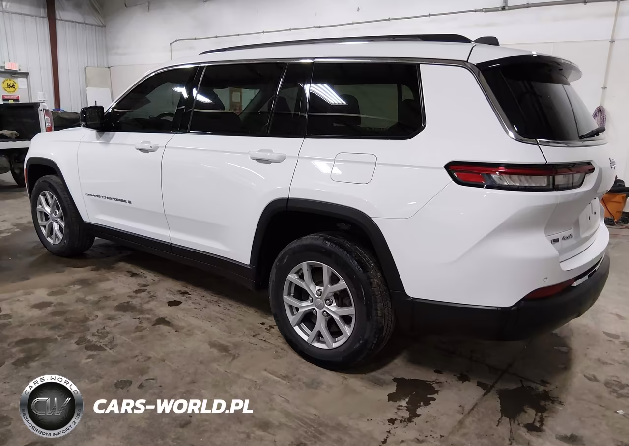 2021 Jeep Grand Cherokee L Limited 4X4 VIN:1C4RJKBG1M8158297 - 3