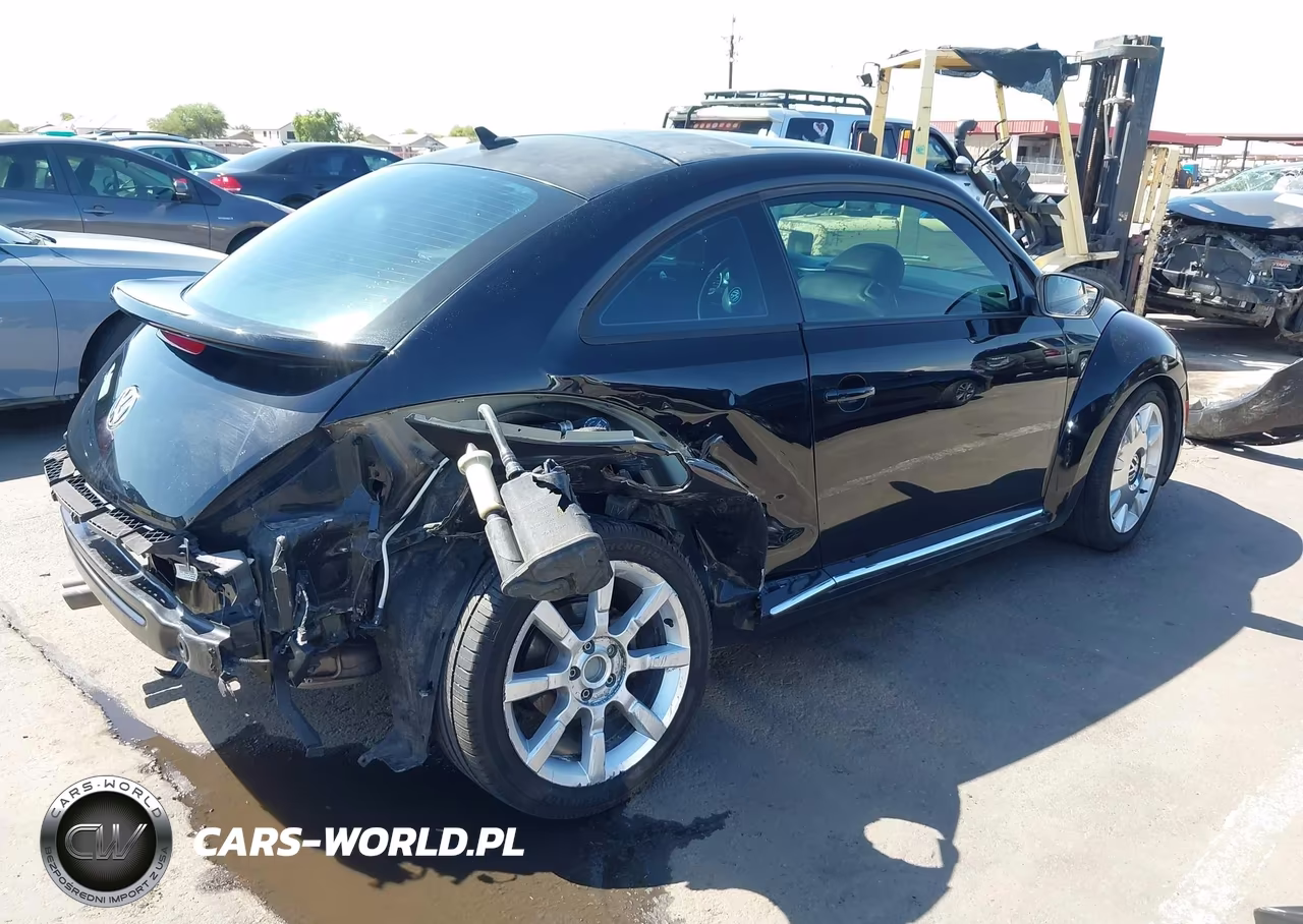 2012 Volkswagen Beetle 2.5L VIN:3VWJP7AT7CM637760 - 4