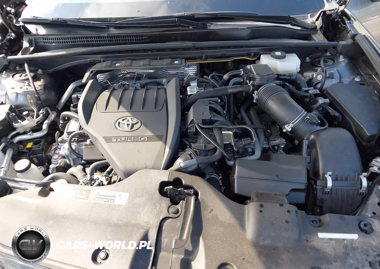 2024 Toyota Crown Platinum VIN:JTDAFAAF4R3005502 - 10