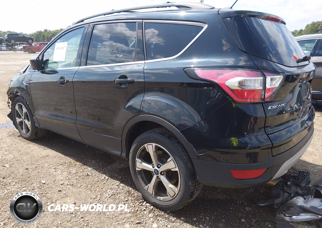 2017 Ford Escape Se VIN:1FMCU9G96HUB75993 - 3