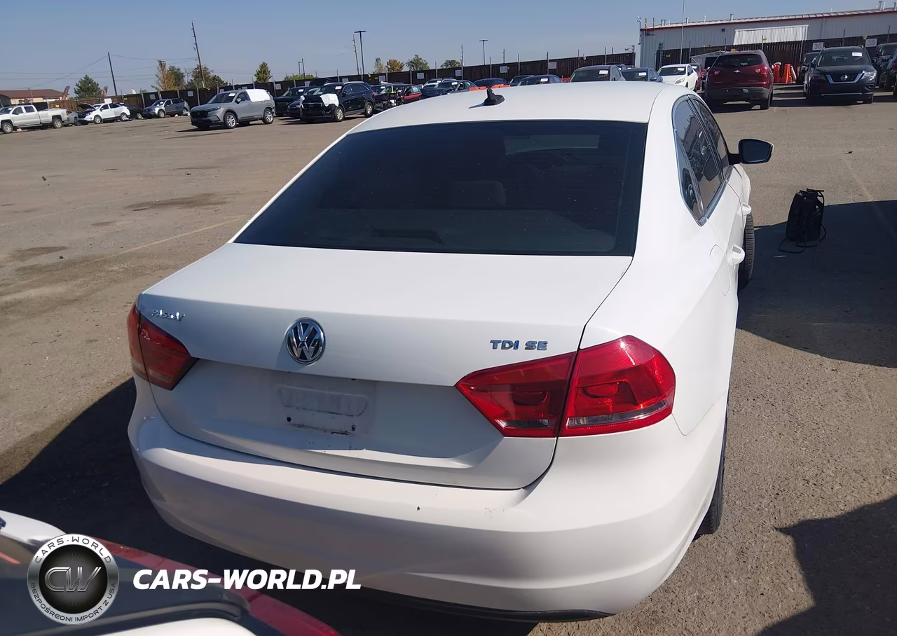 2015 Volkswagen Passat 2.0L Tdi Se VIN:1VWBV7A33FC093967 - 16