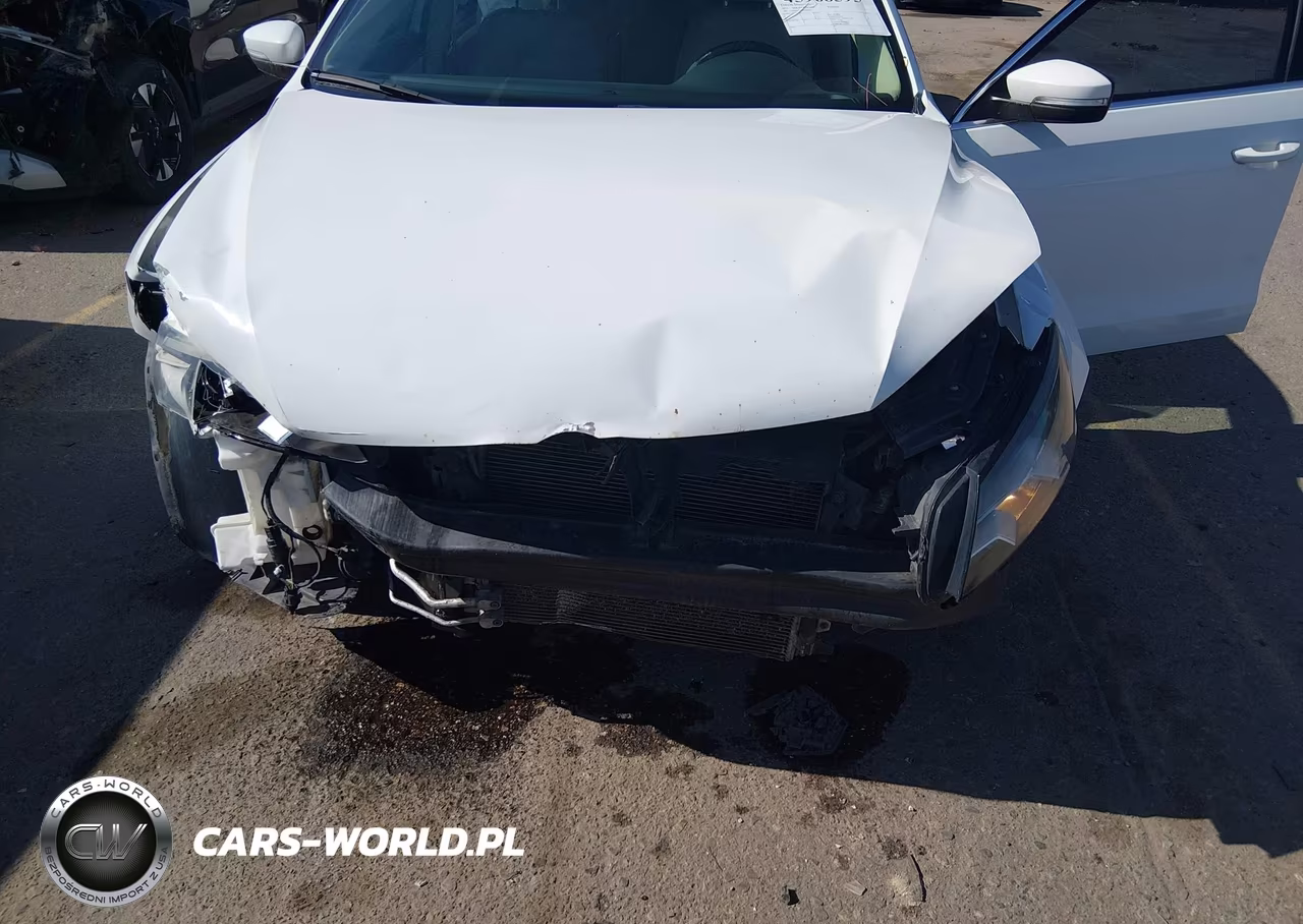 2015 Volkswagen Passat 2.0L Tdi Se VIN:1VWBV7A33FC093967 - 6