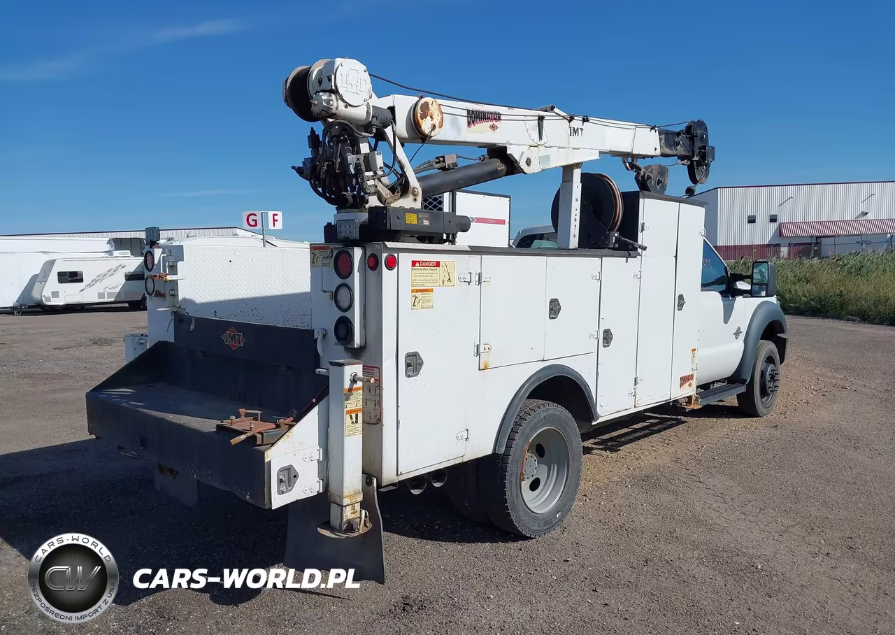 2012 Ford F-550 Chassis Xl VIN:1FDUF5HT4CEB09043 - 4