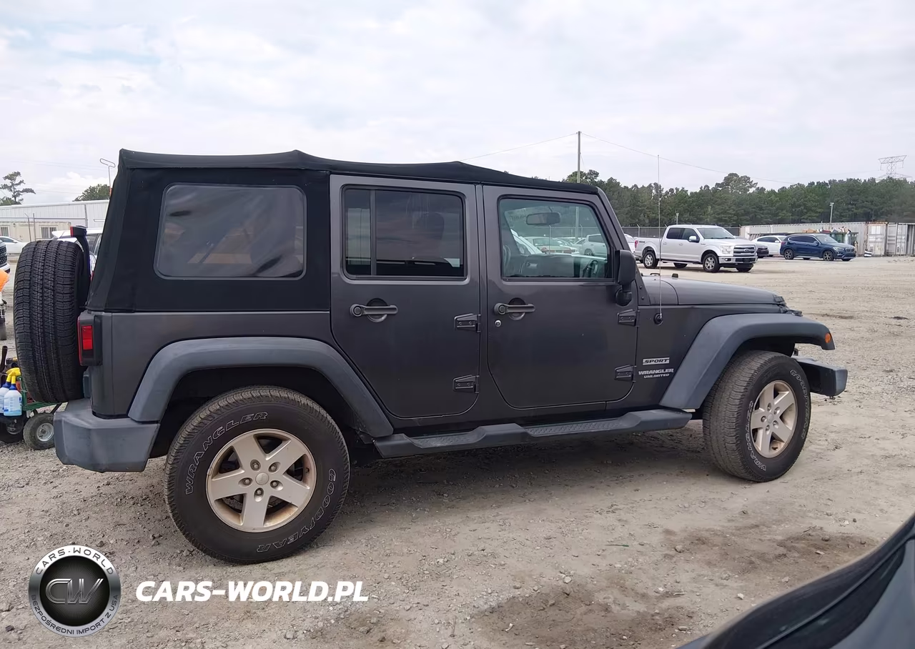 2017 Jeep Wrangler Unlimited Sport 4X4 VIN:1C4BJWDG1HL567358 - 13
