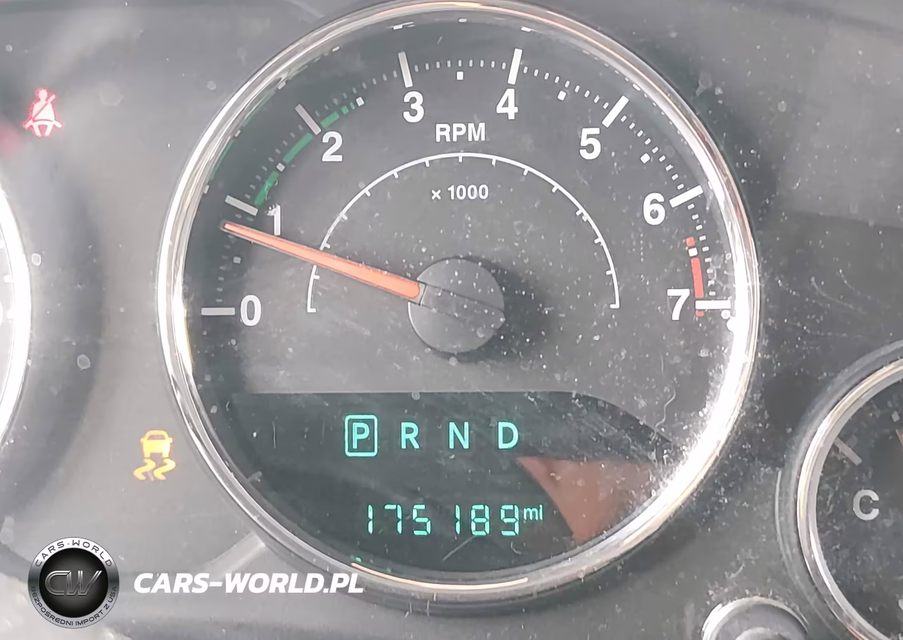 2017 Jeep Wrangler Unlimited Sport 4X4 VIN:1C4BJWDG1HL567358 - 15