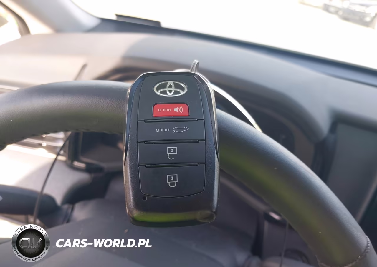 2025 Toyota Camry Le VIN:4T1DAACK5SU633022 - 11