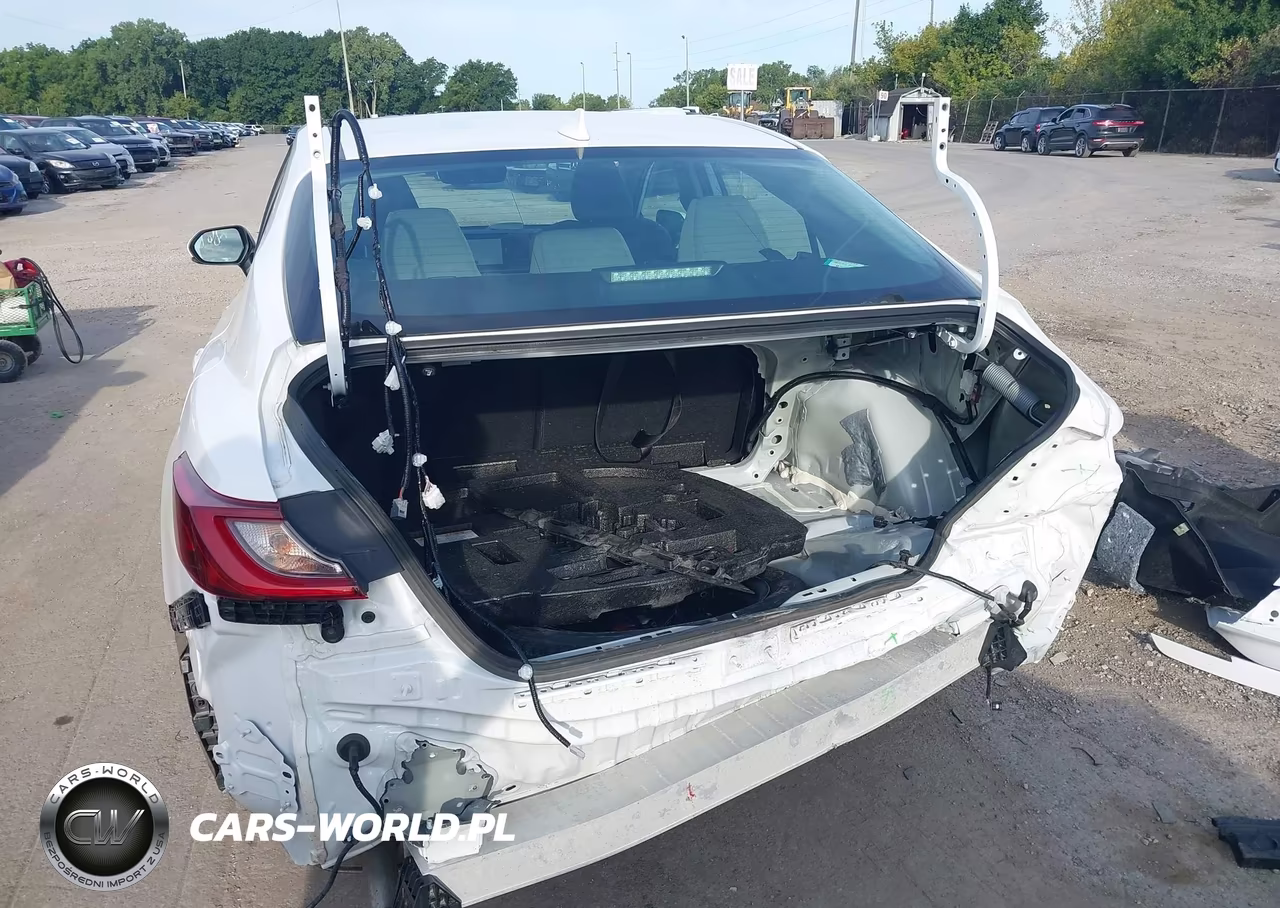 2025 Toyota Camry Le VIN:4T1DAACK5SU633022 - 6