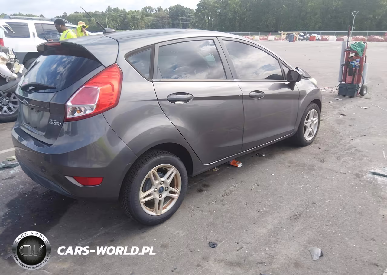 2019 Ford Fiesta Se VIN:3FADP4EJ7KM102777 - 4