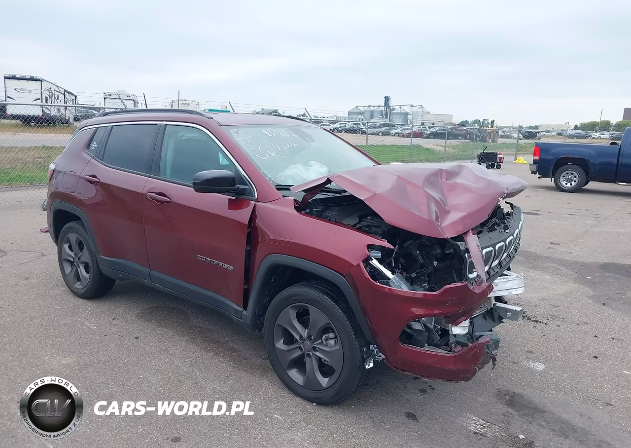 2022 Jeep Compass Latitude Lux 4X4 VIN:3C4NJDFB0NT134083 - 1
