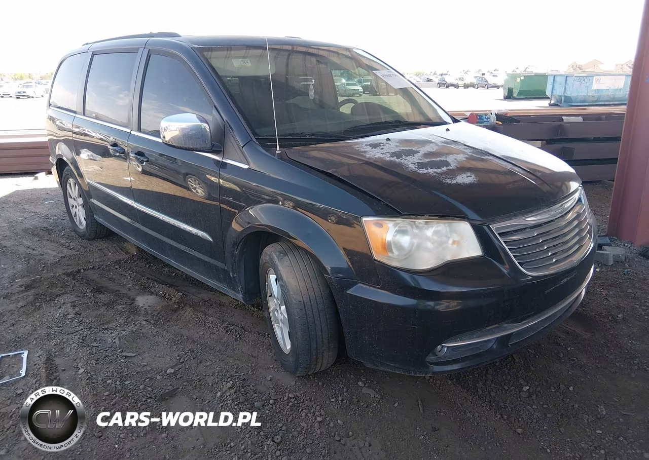 2011 Chrysler Town & Country Touring-L
