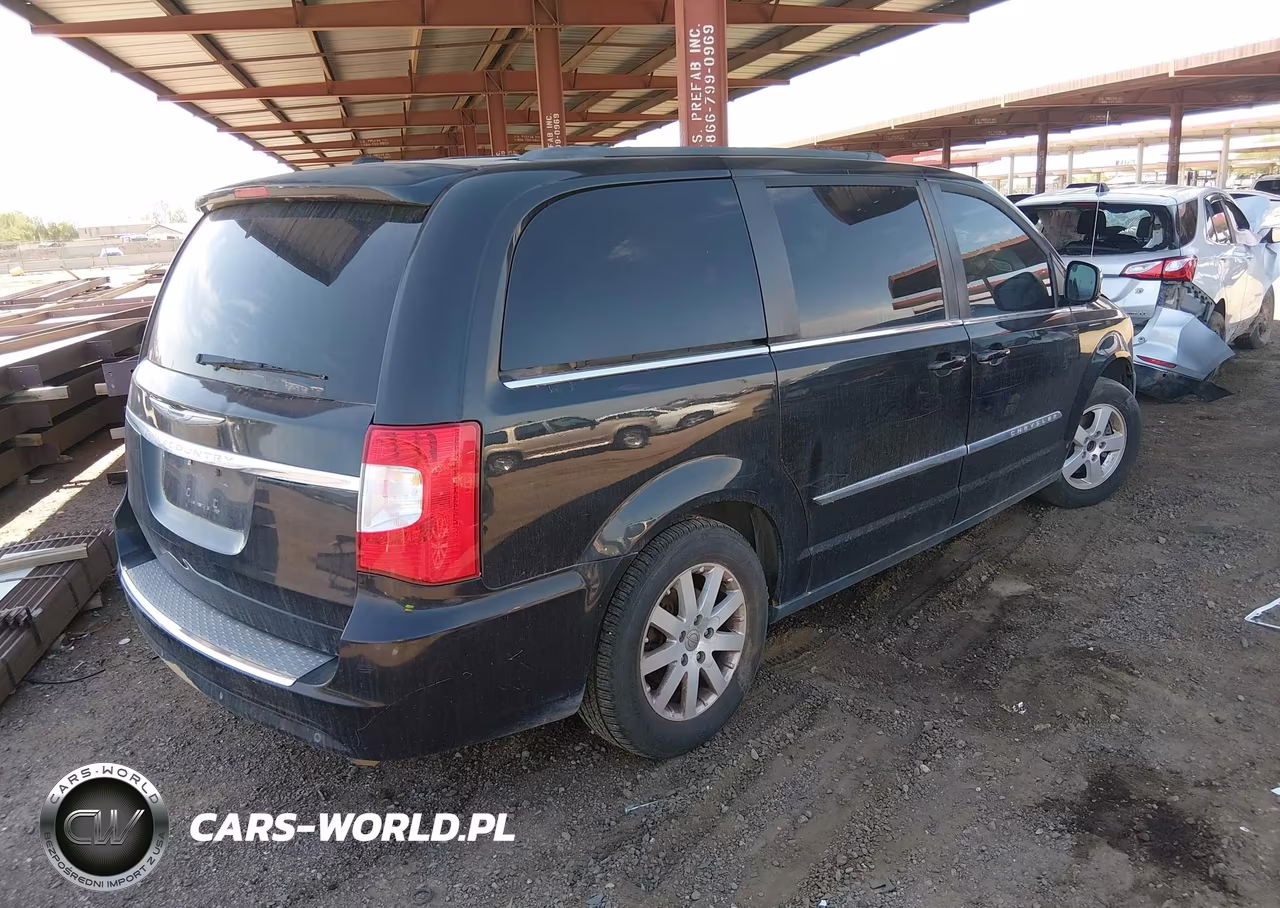 2011 Chrysler Town & Country Touring-L VIN:2A4RR8DG8BR714271 - 4