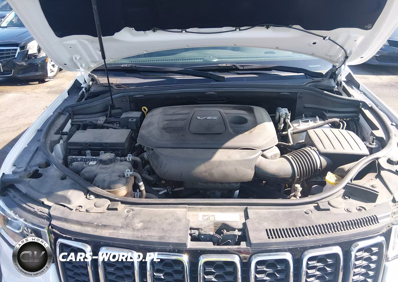 2018 Jeep Grand Cherokee Laredo E 4X2 VIN:1C4RJEAG6JC513587 - 10
