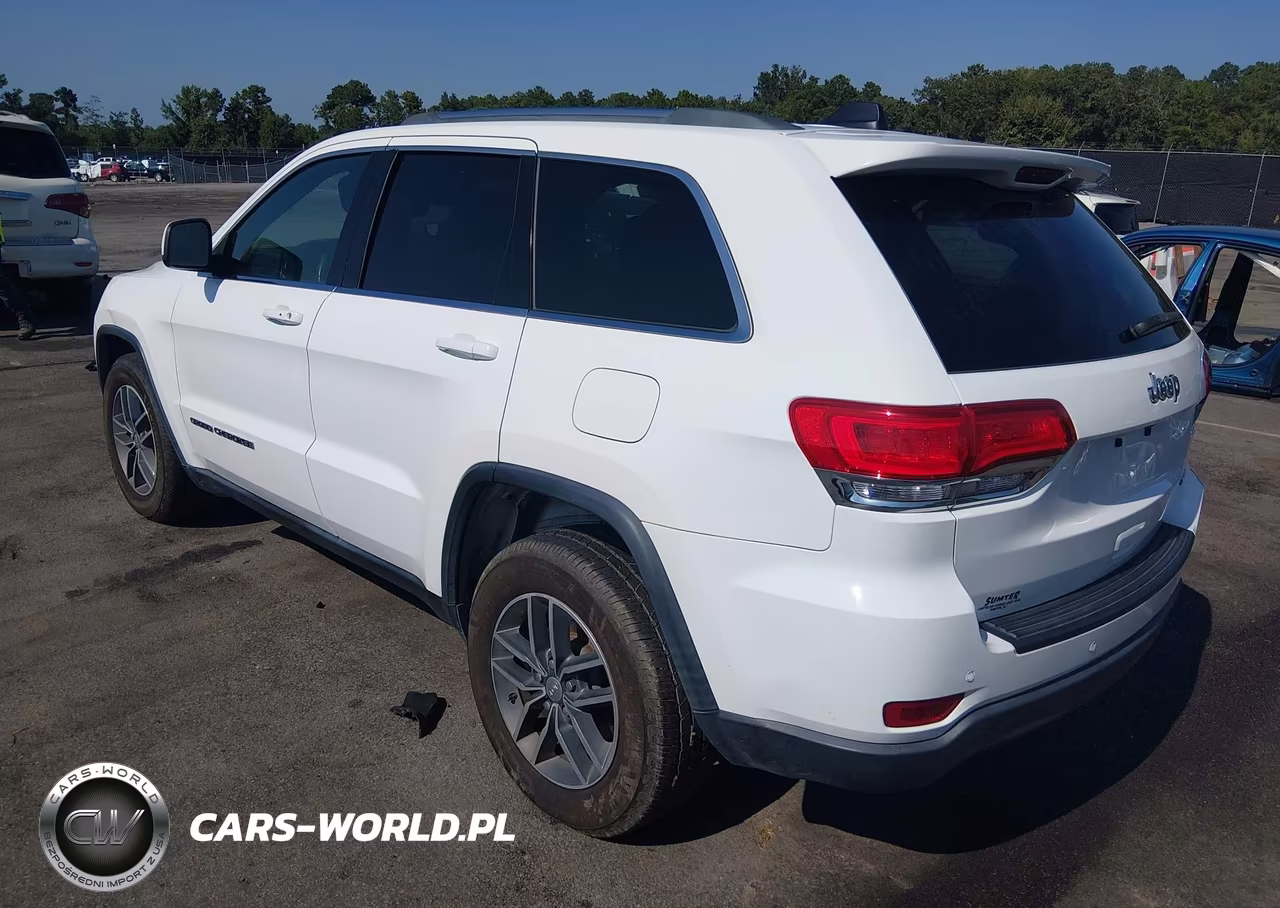 2018 Jeep Grand Cherokee Laredo E 4X2 VIN:1C4RJEAG6JC513587 - 3