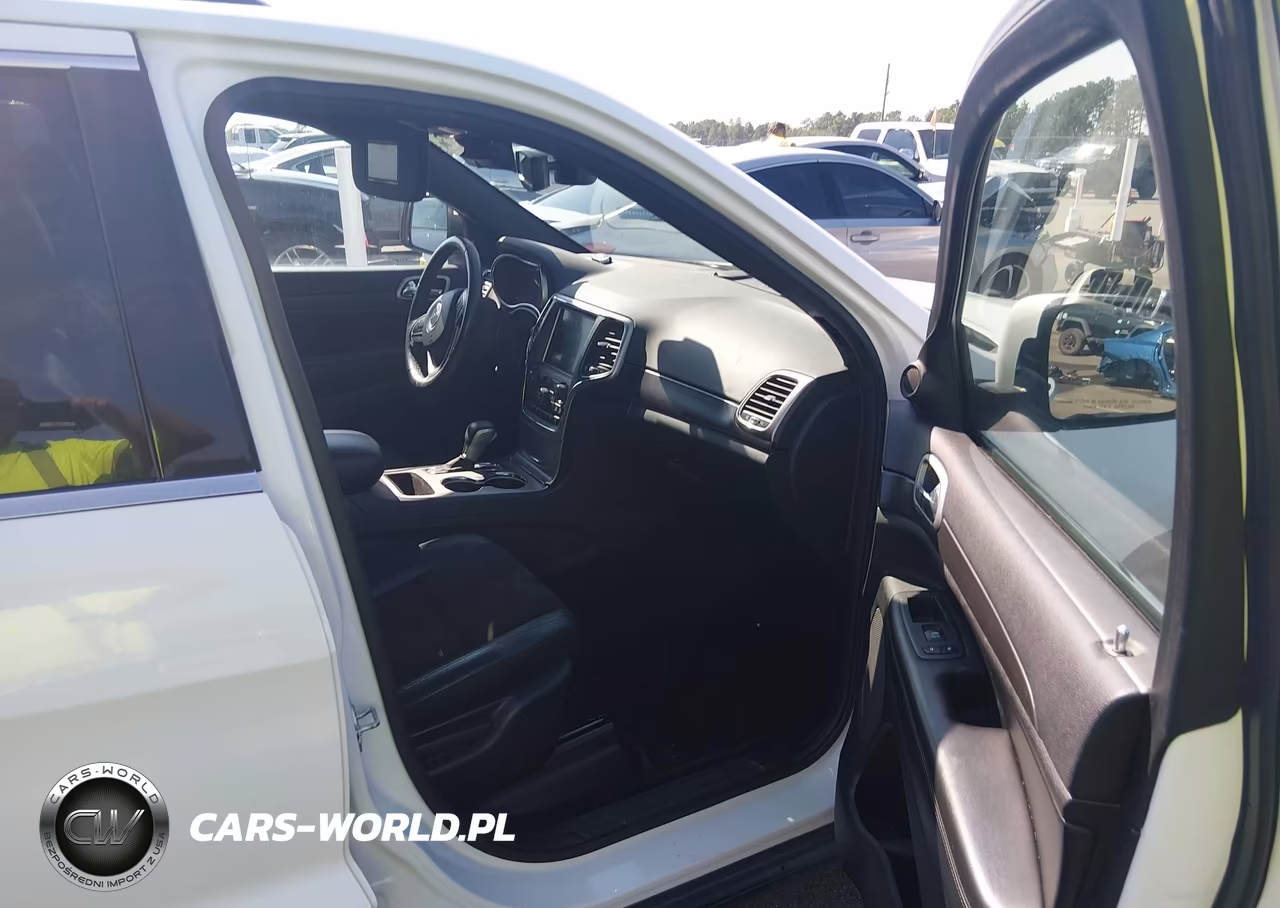 2018 Jeep Grand Cherokee Laredo E 4X2 VIN:1C4RJEAG6JC513587 - 5