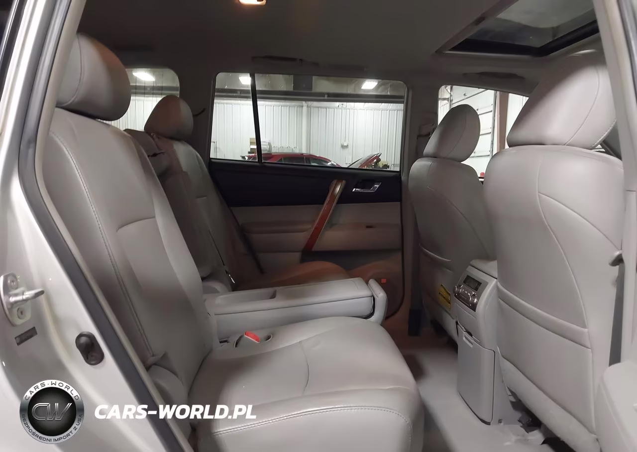2010 Toyota Highlander Limited V6 VIN:5TDDK3EH6AS024524 - 8