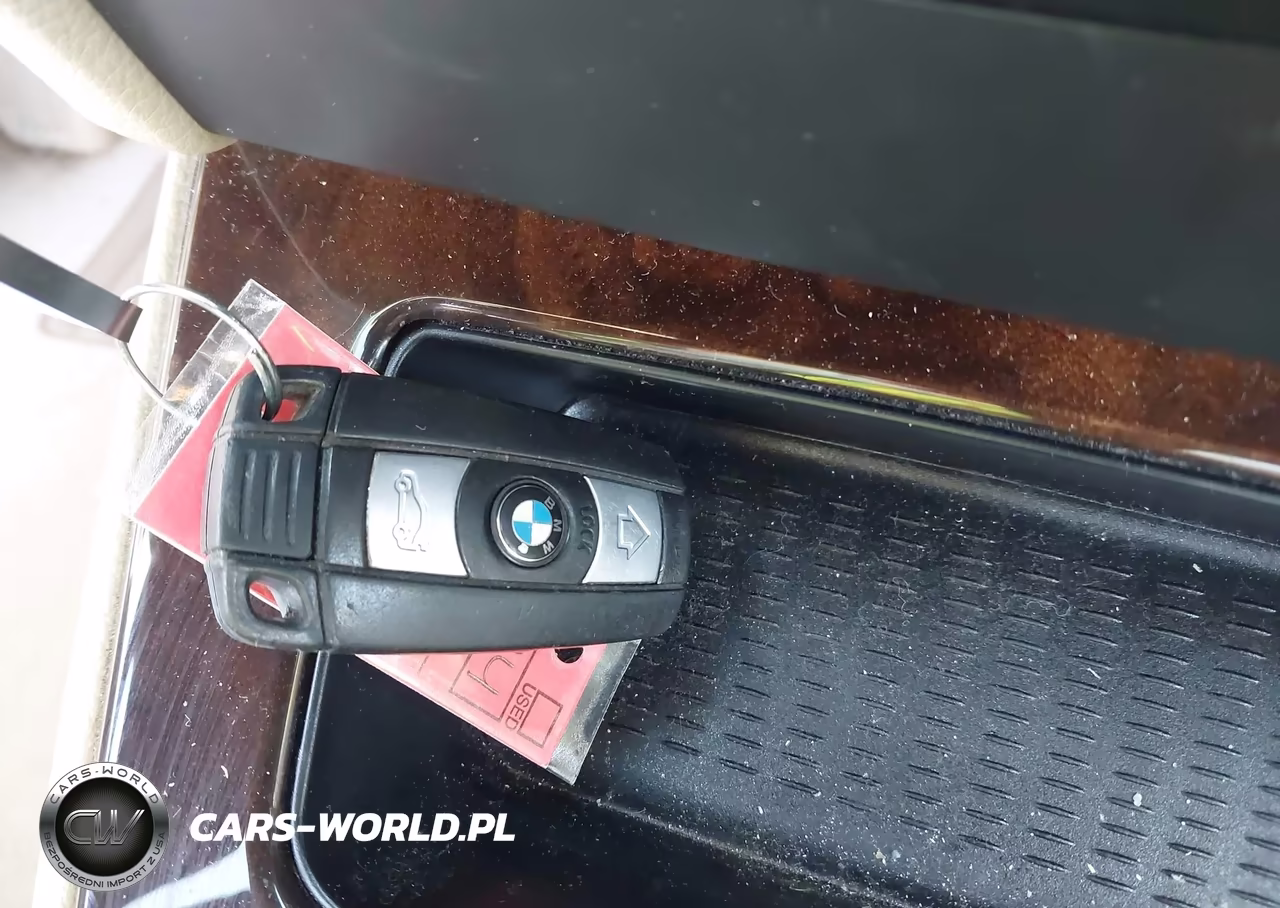 2010 BMW 328I VIN:WBAPH7C55AA800048 - 11