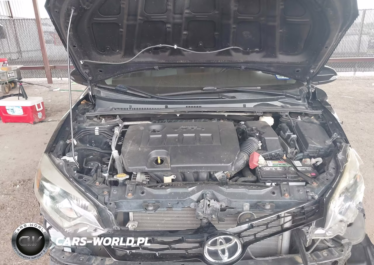 2015 Toyota Corolla S Plus VIN:2T1BURHE1FC413321 - 10