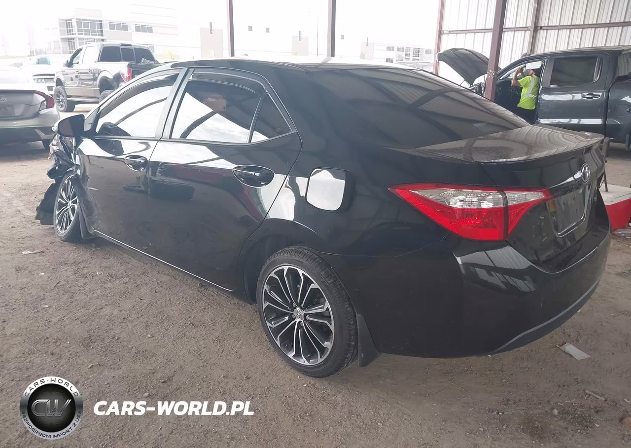 2015 Toyota Corolla S Plus VIN:2T1BURHE1FC413321 - 3