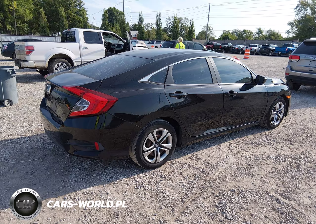 2017 Honda Civic Lx VIN:19XFC2F5XHE031744 - 4