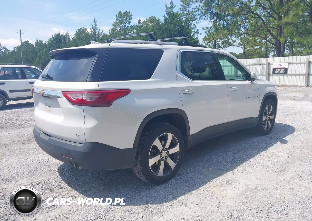 2018 Chevrolet Traverse Lt Leather VIN:1GNERHKW1JJ271924 - 4