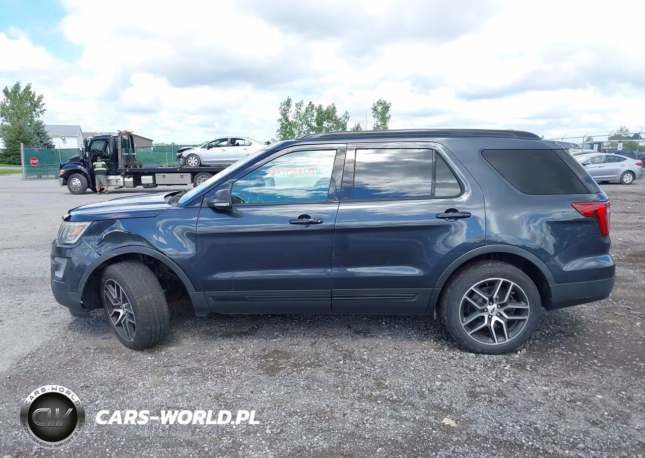 2017 Ford Explorer Sport VIN:1FM5K8GT5HGA92557 - 14