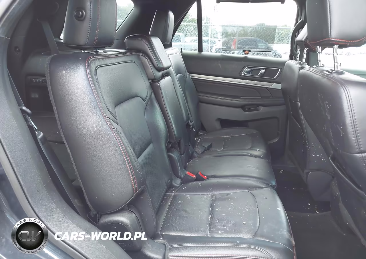 2017 Ford Explorer Sport VIN:1FM5K8GT5HGA92557 - 8