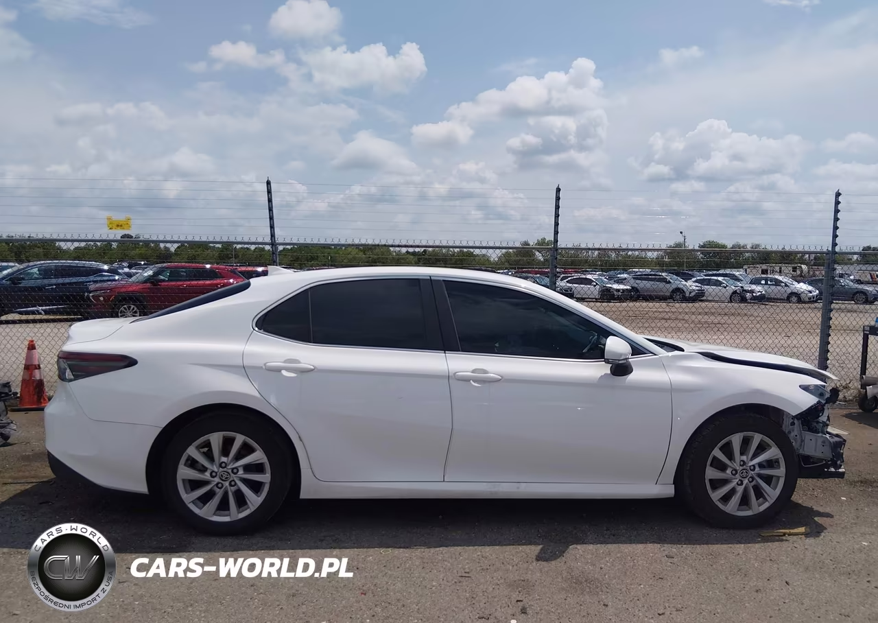 2021 Toyota Camry Le VIN:4T1R11AK4MU463862 - 14