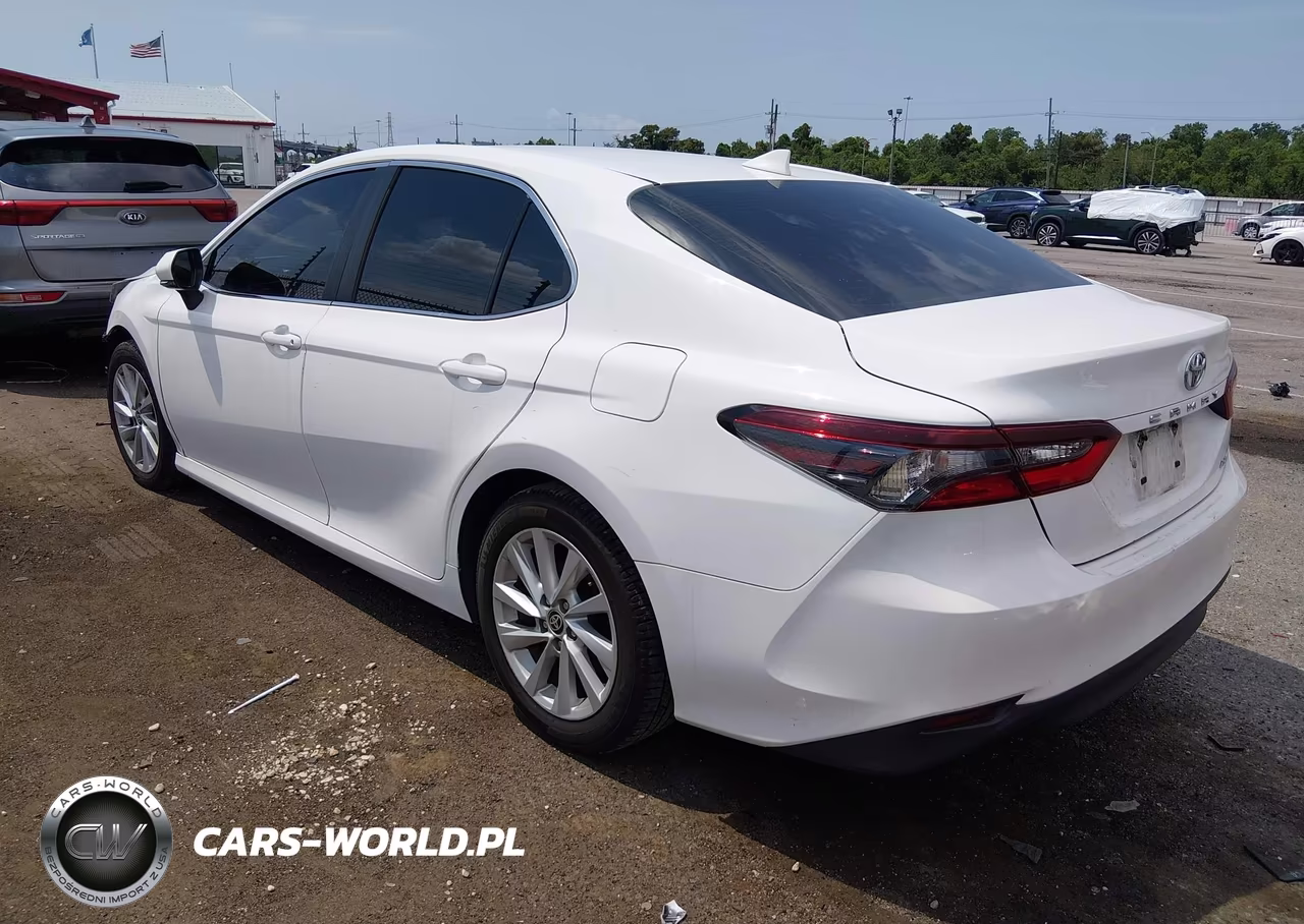 2021 Toyota Camry Le VIN:4T1R11AK4MU463862 - 3