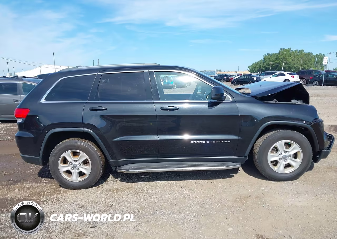 2015 Jeep Grand Cherokee Laredo VIN:1C4RJFAG6FC129466 - 13