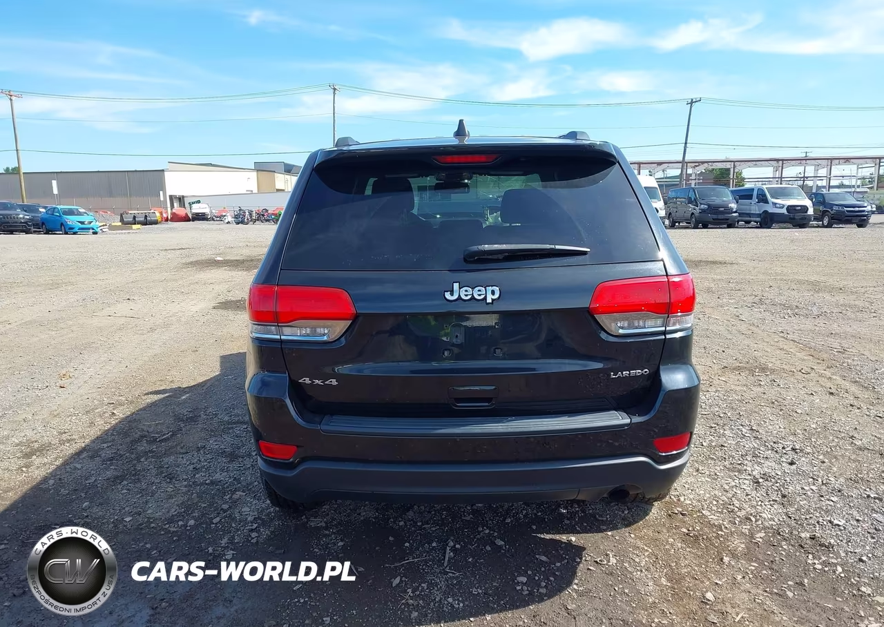 2015 Jeep Grand Cherokee Laredo VIN:1C4RJFAG6FC129466 - 16