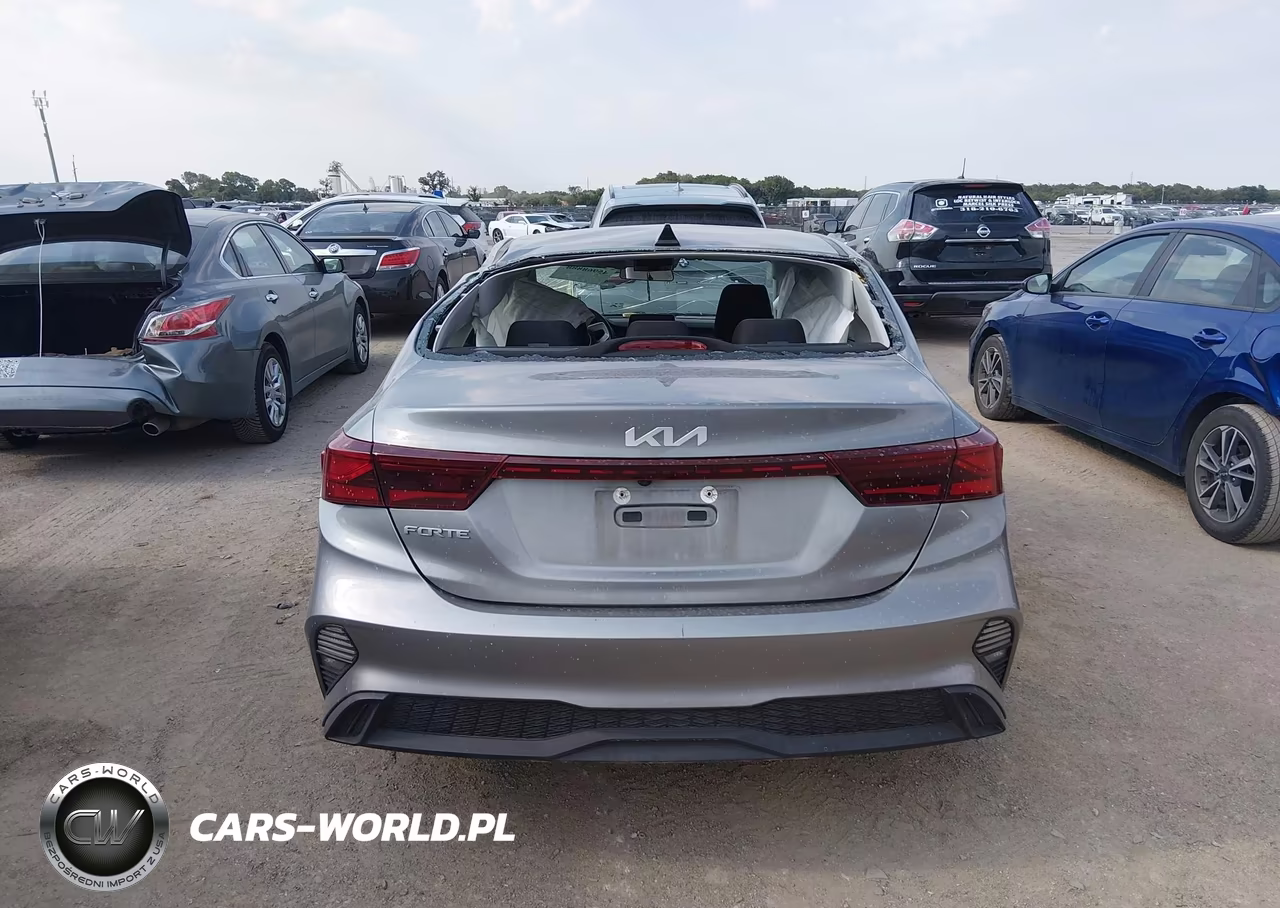 2022 Kia Forte Lxs VIN:3KPF24AD2NE436781 - 17