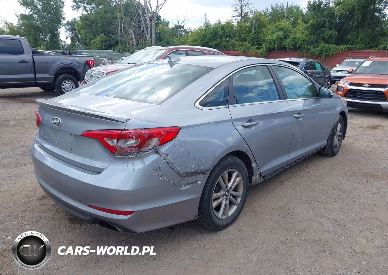 2015 Hyundai Sonata Se VIN:5NPE24AF6FH007587 - 4