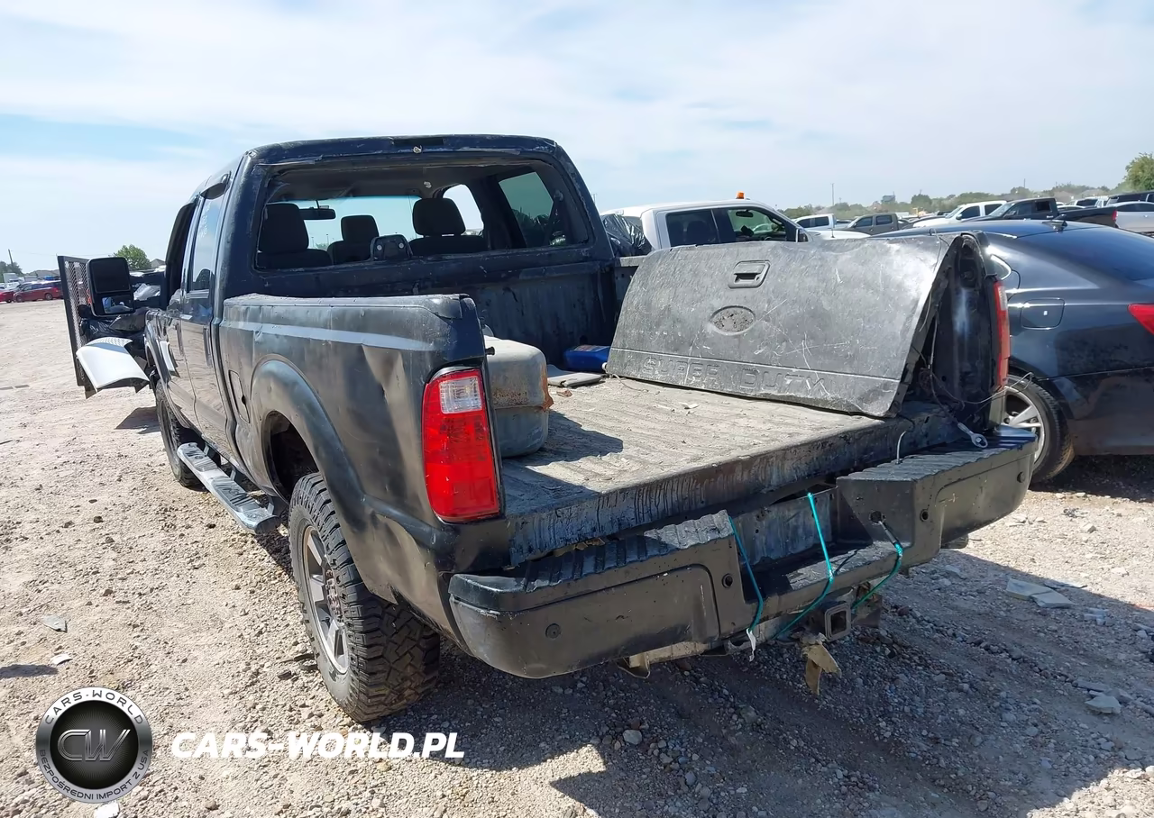 2011 Ford F-250 Xlt VIN:1FT7W2BT8BEC15356 - 3