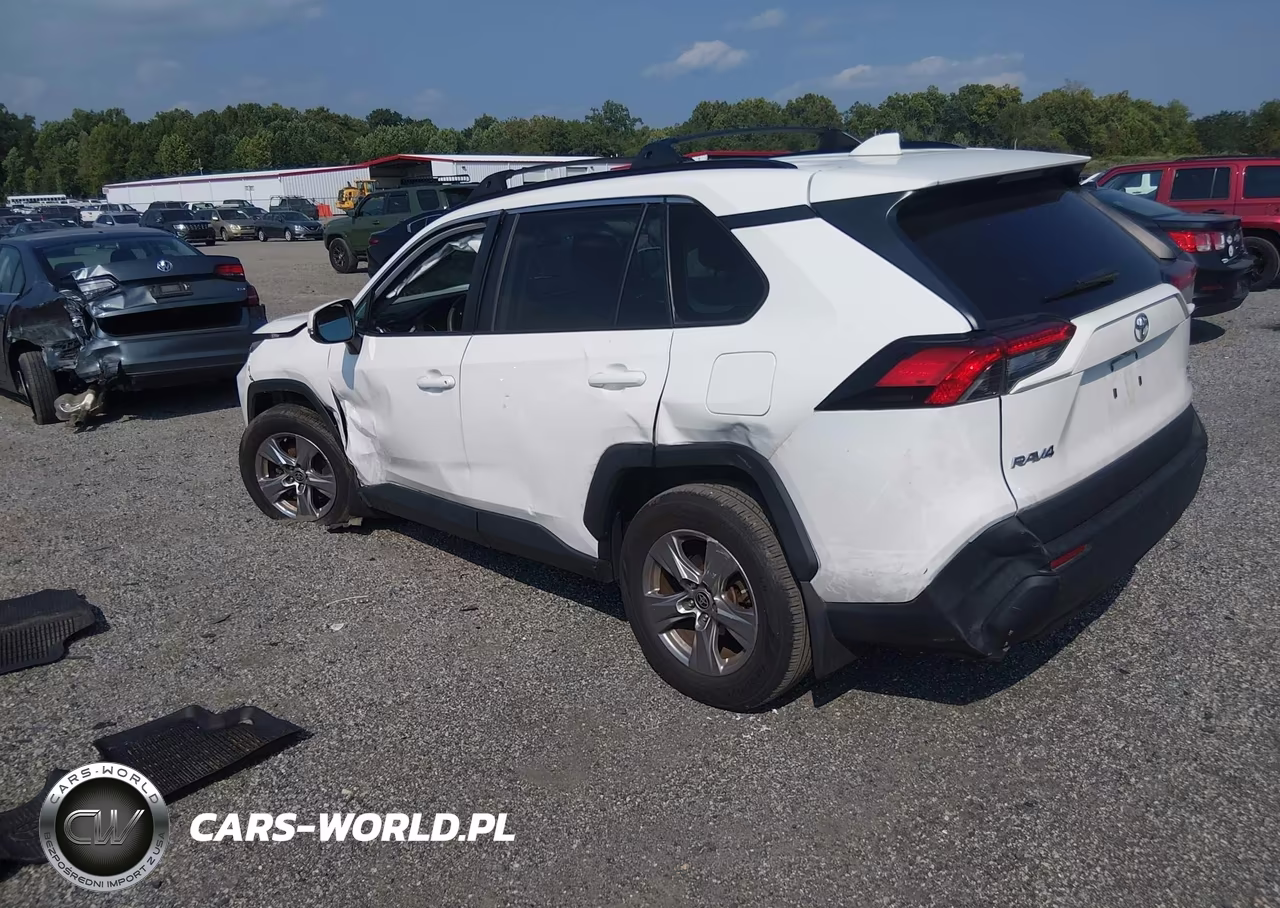 2022 Toyota Rav4 Xle VIN:2T3P1RFVXNC320417 - 3