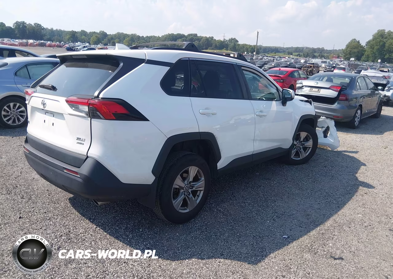 2022 Toyota Rav4 Xle VIN:2T3P1RFVXNC320417 - 4