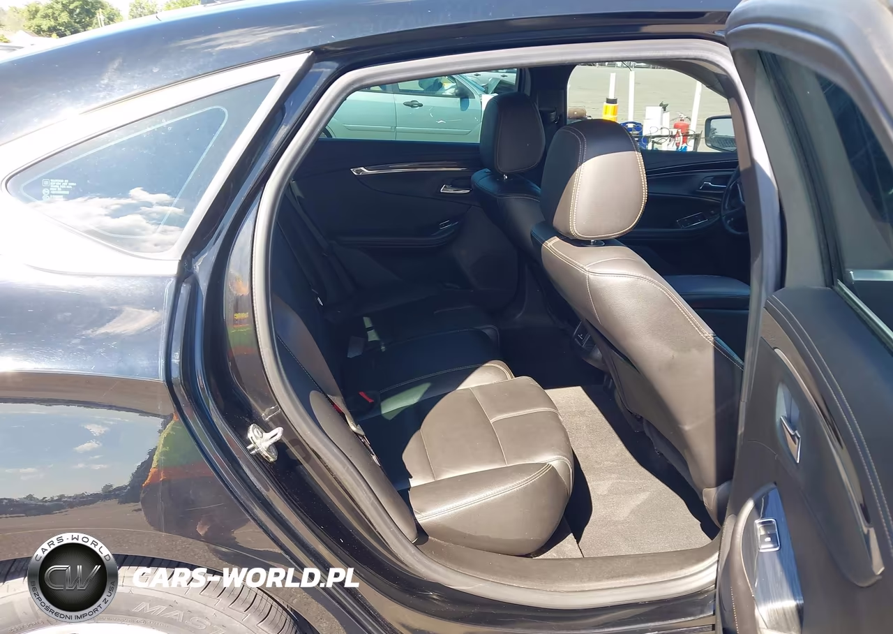 2018 Chevrolet Impala 1Lt VIN:2G1105S38J9100601 - 8