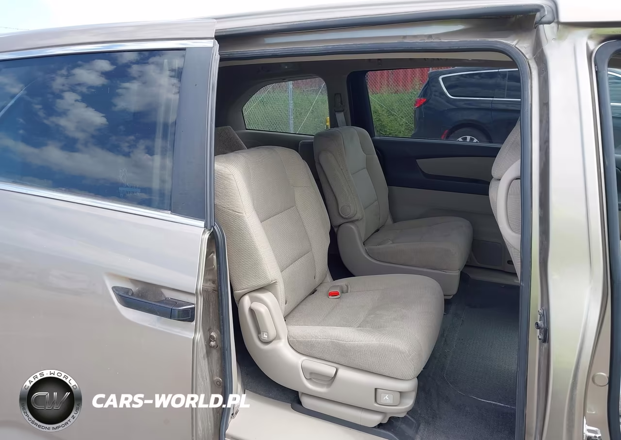 2011 Honda Odyssey Lx VIN:5FNRL5H27BB030456 - 8