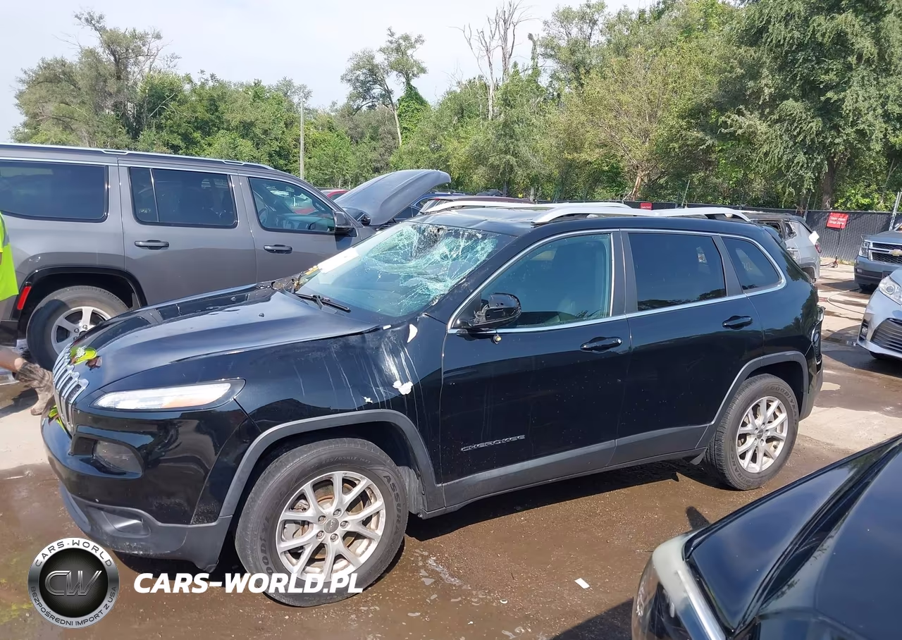 2018 Jeep Cherokee Latitude Plus 4X4 VIN:1C4PJMLB6JD550930 - 14