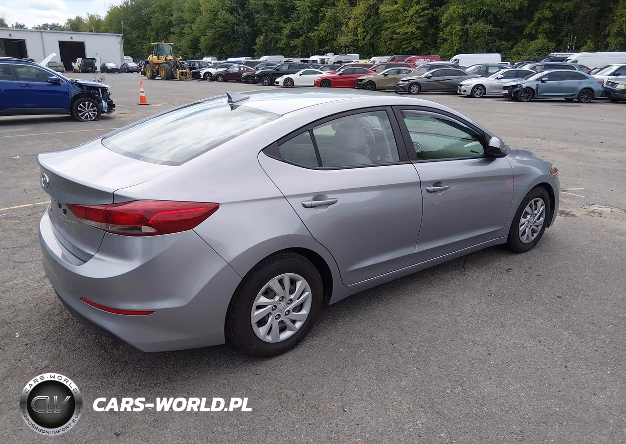 2017 Hyundai Elantra Se VIN:5NPD74LFXHH138955 - 4