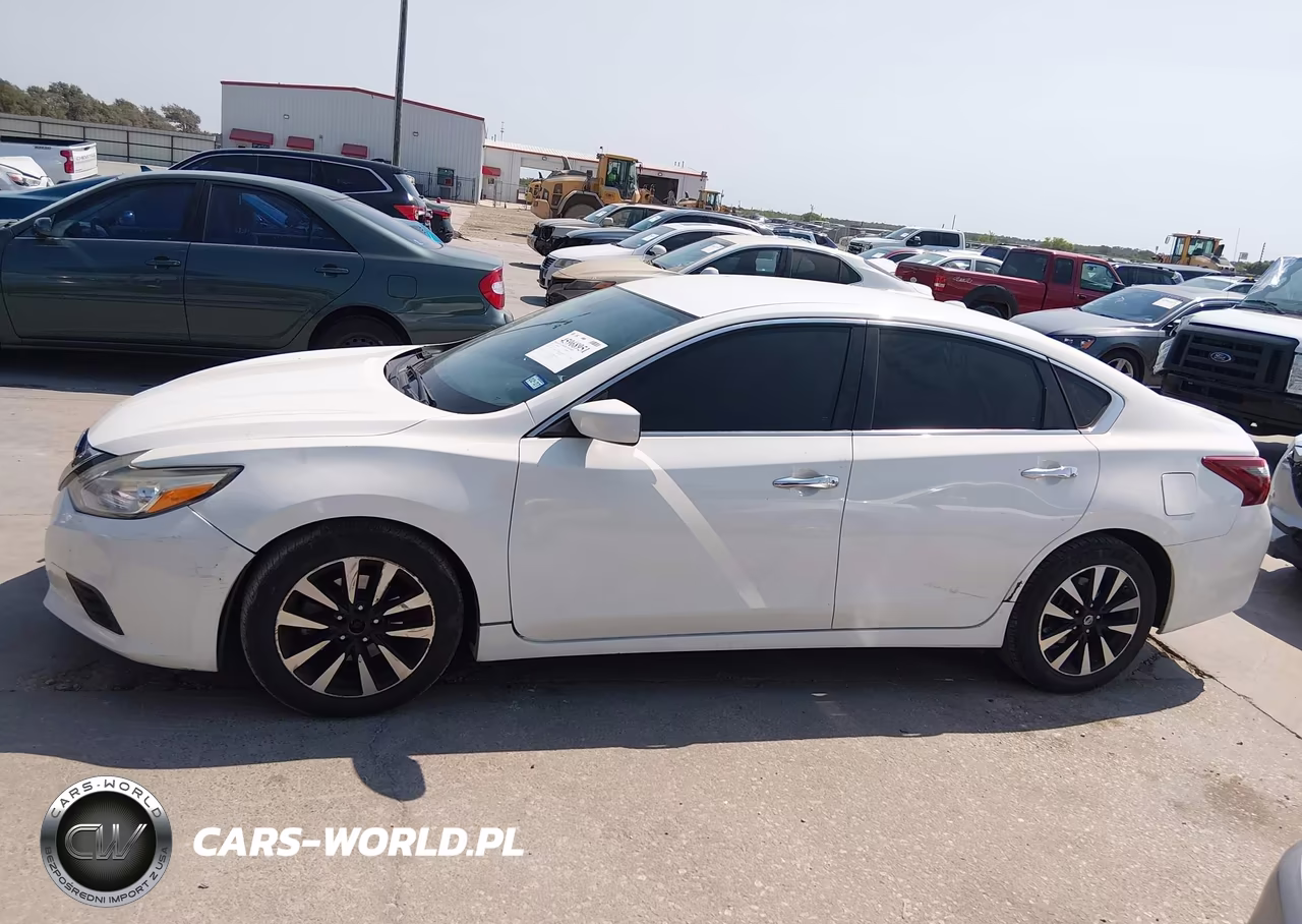 2018 Nissan Altima 2.5 Sv VIN:1N4AL3APXJC155556 - 14