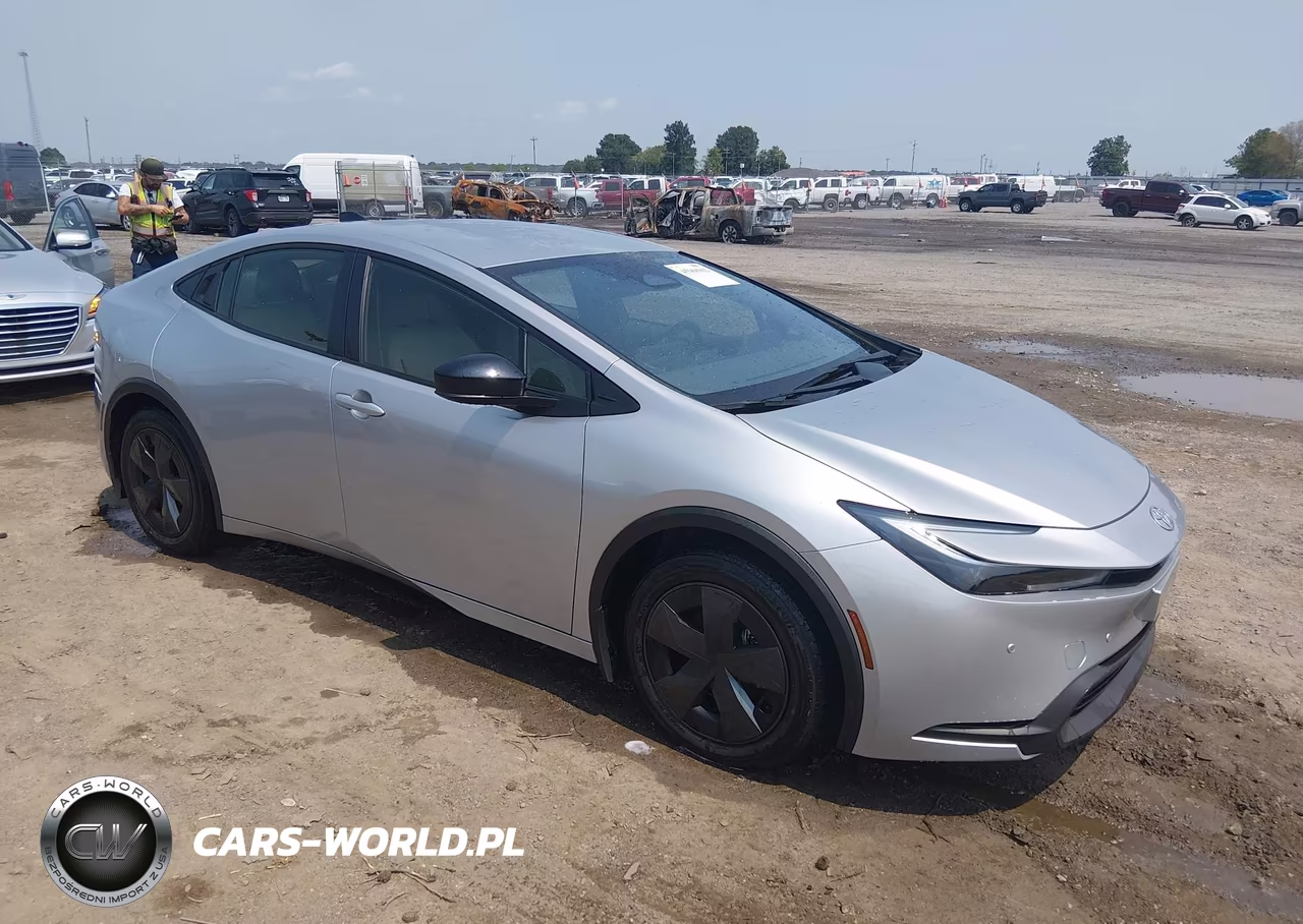 2026 Toyota Prius Le – zdjęcie 1 z 19