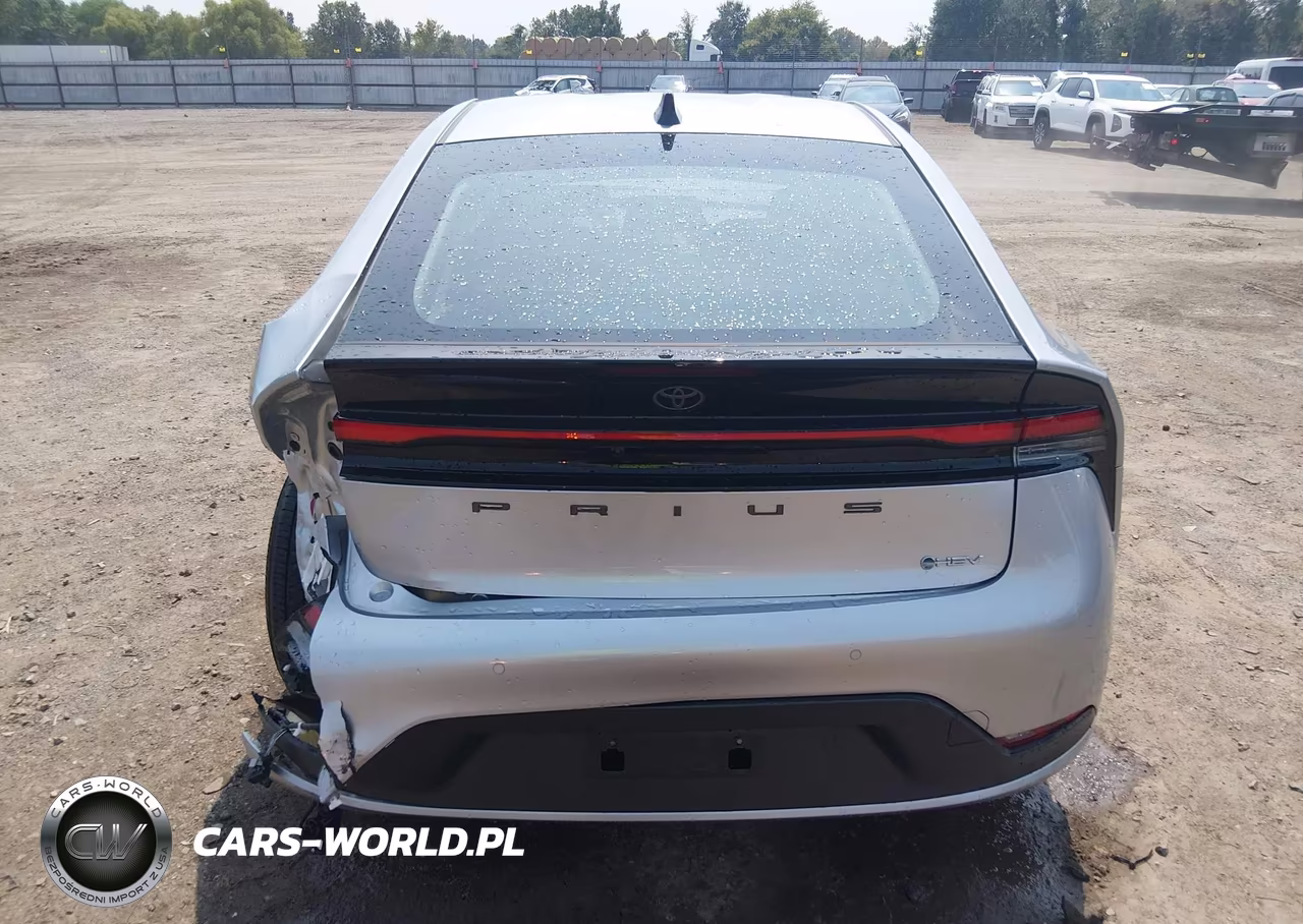 2026 Toyota Prius Le VIN:JTDACAAUXT3071857 - 16