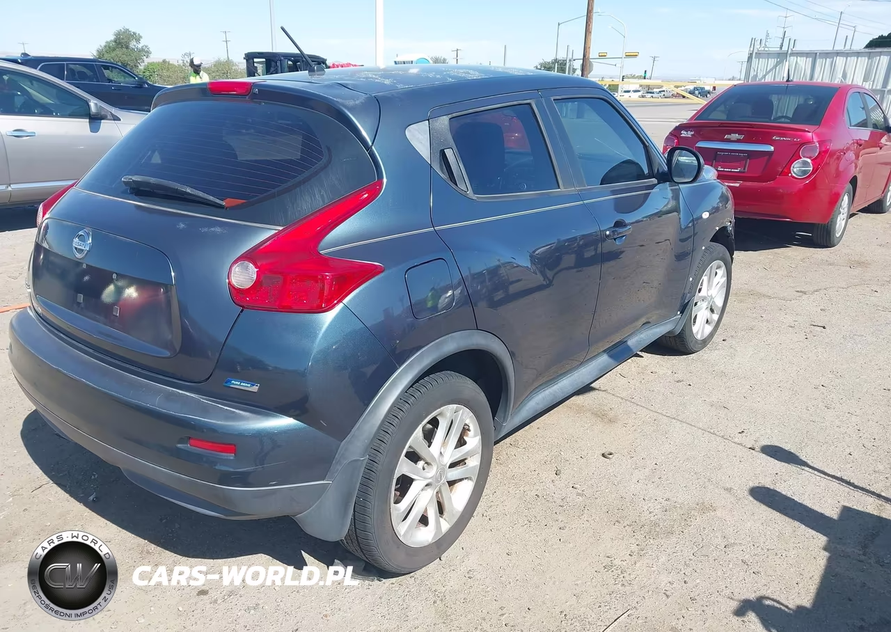 2014 Nissan Juke S VIN:JN8AF5MR9ET350651 - 4